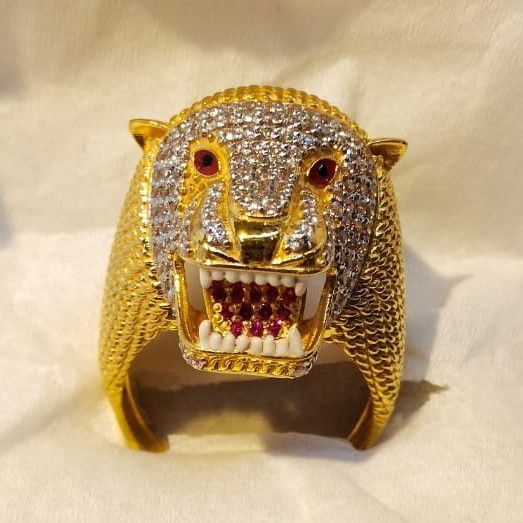 916 Gold Lion Ring