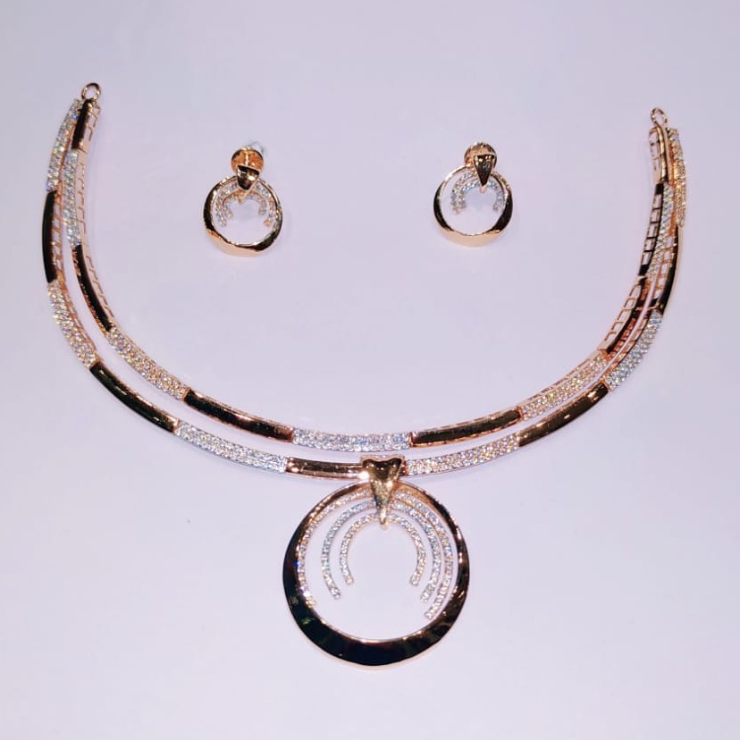 22KT Gold Hallmark Unique Design Necklace Set
