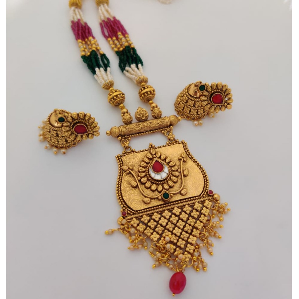 916 Gold Classic Long Necklace Set Design For Women