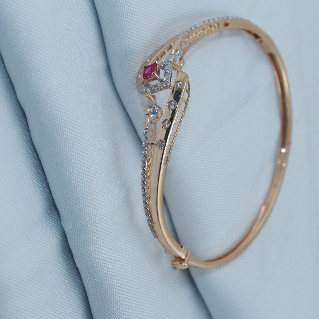 ROSEGOLD FANCY BRACELET