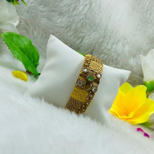 ANTIQUE JADTAR LADIES BRACELET - Image 3