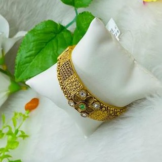 ANTIQUE JADTAR LADIES BRACELET - Image 2