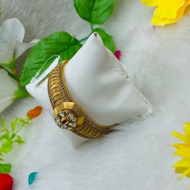 ANTIQUE JADTAR BRACELET