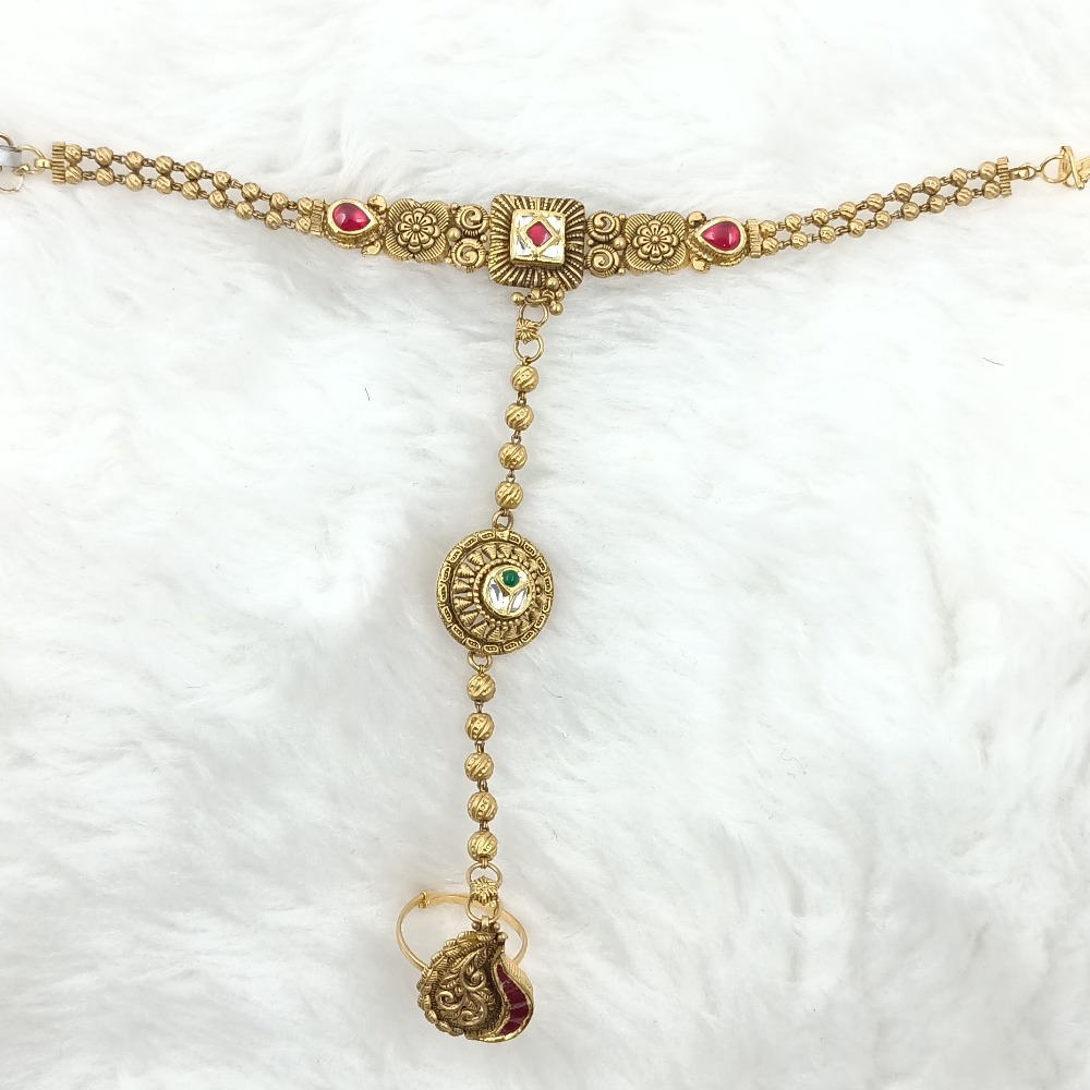 22K Gold Antique Hath Pocha