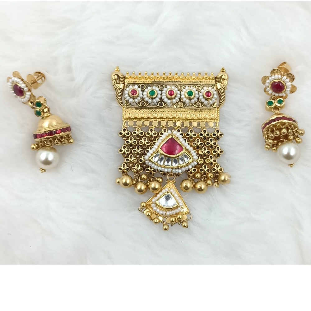 916 Gold Jesalmeri Light Weight Antique Pendant Set