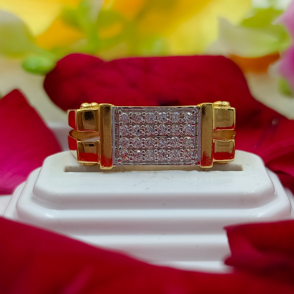 916 GOLD CZ GENTS RING