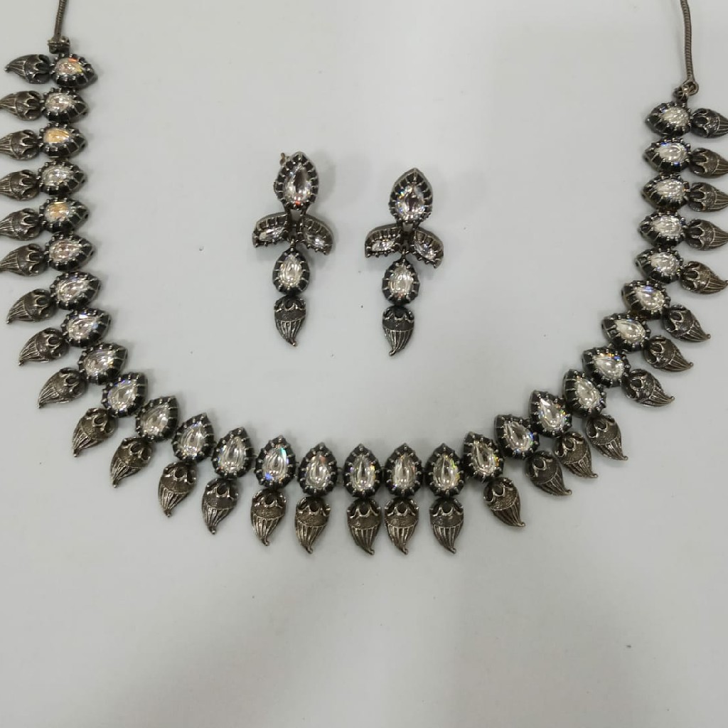 Kundan set