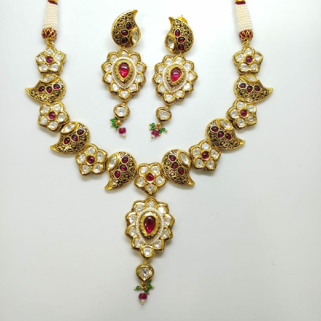 Kundan set