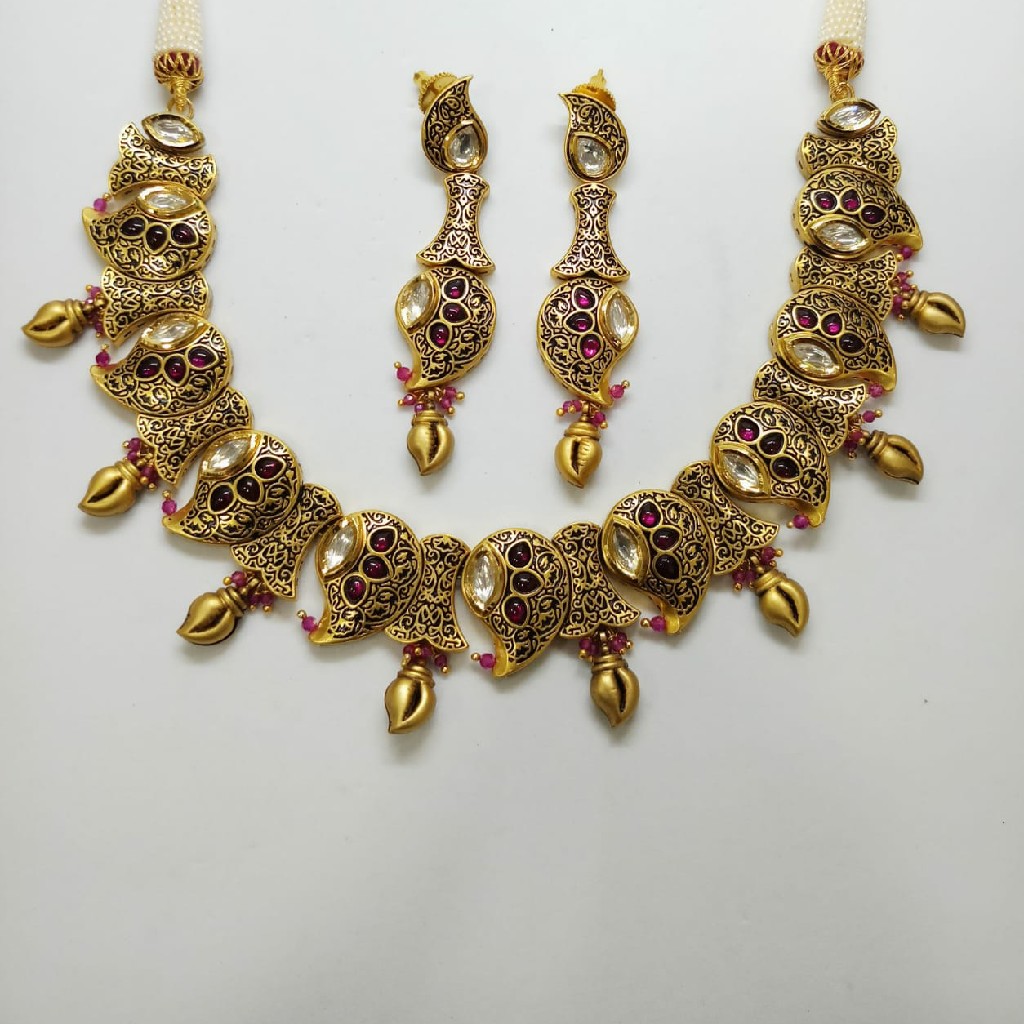 Kundan set