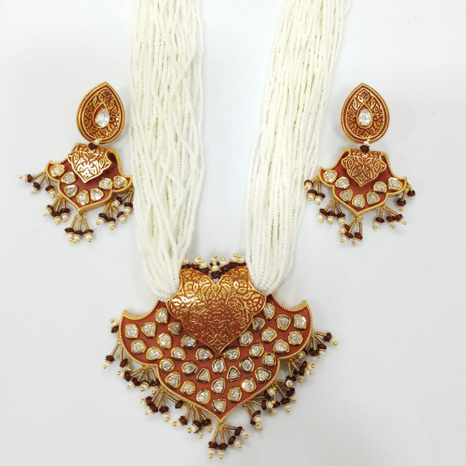 Kundan pendant set