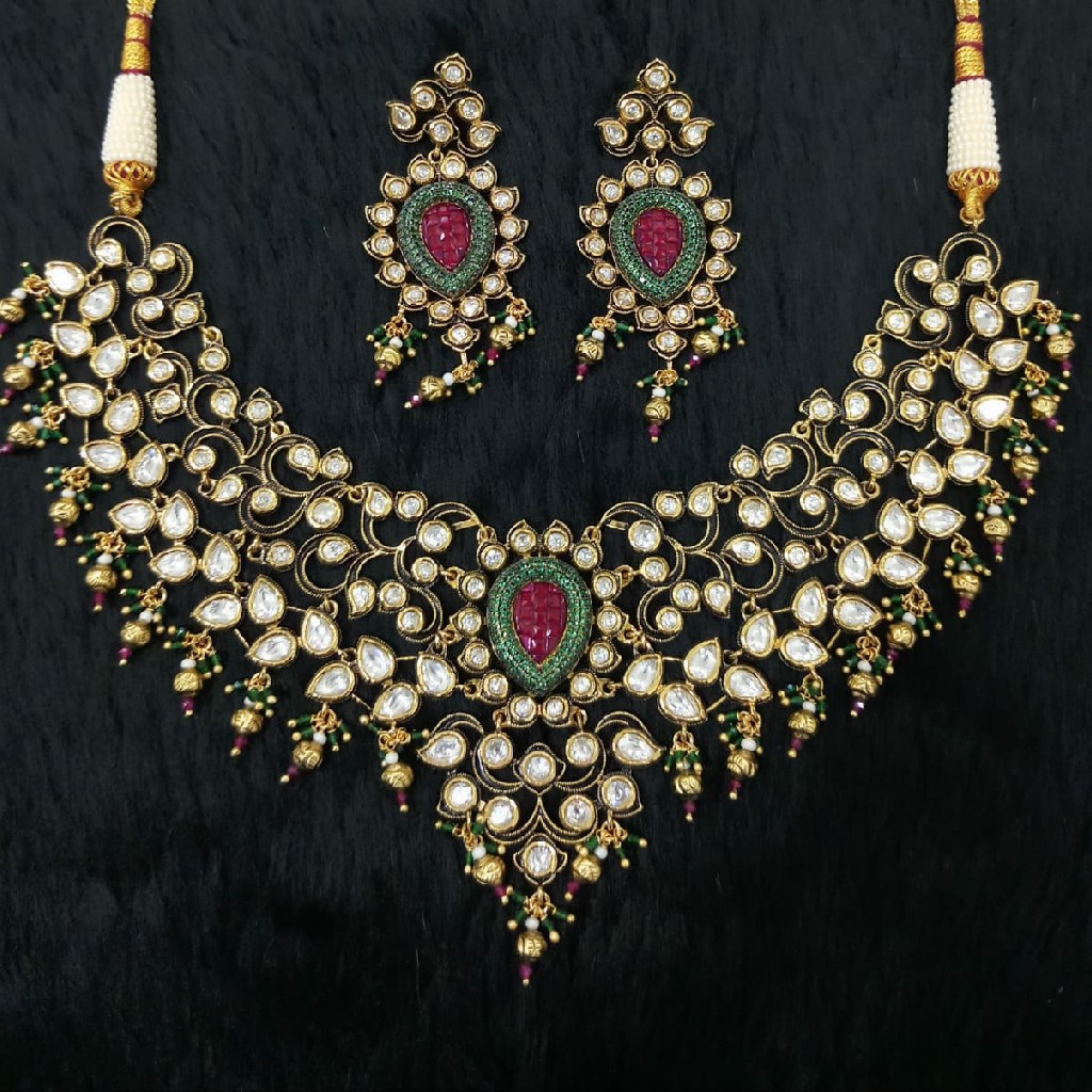 Kundan set