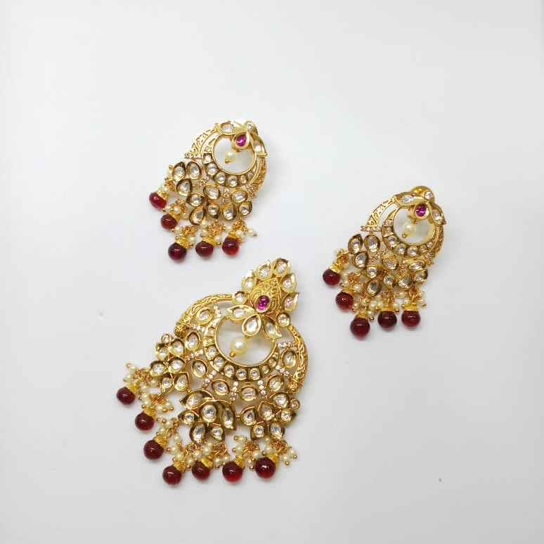 Kundan pendant set