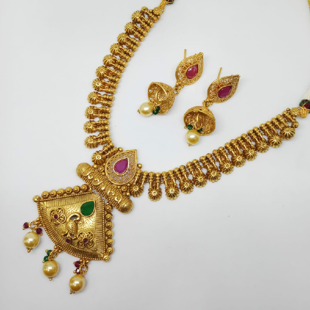 Gold forming set