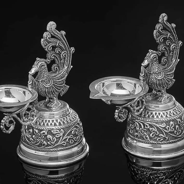 antique Silver divi