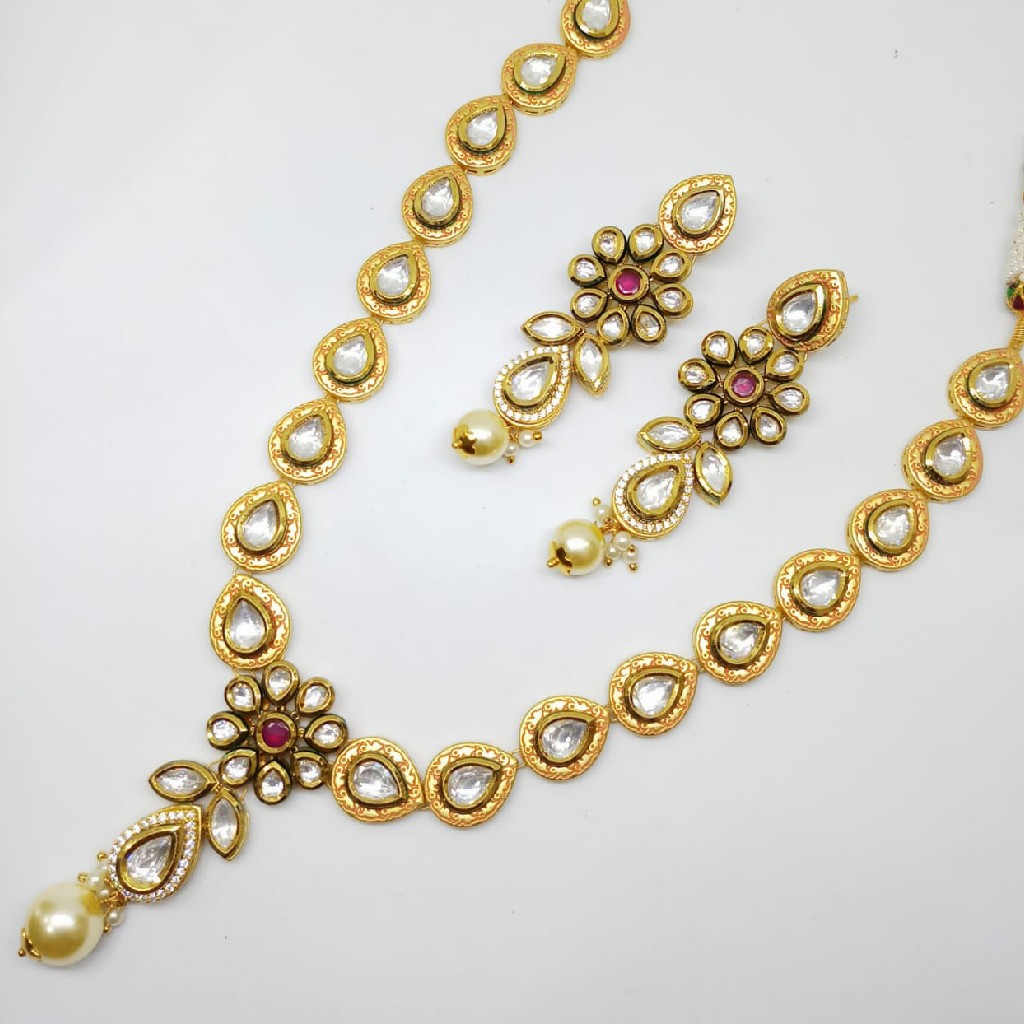 Kundan set