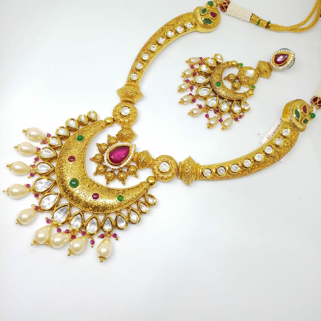 Kundan set
