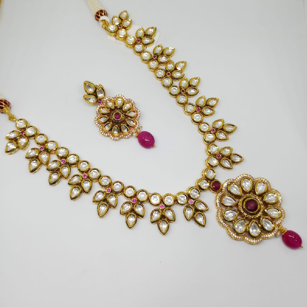 Kundan Set