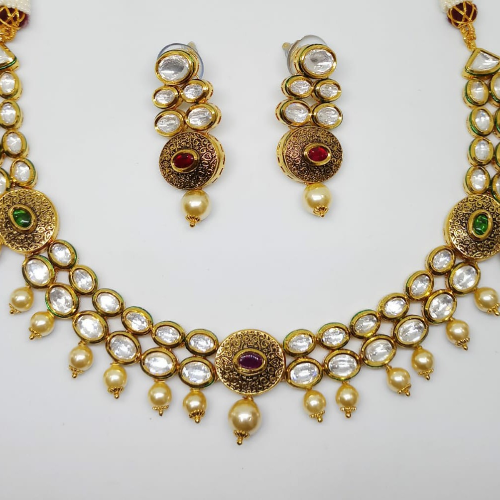 Kundan Set