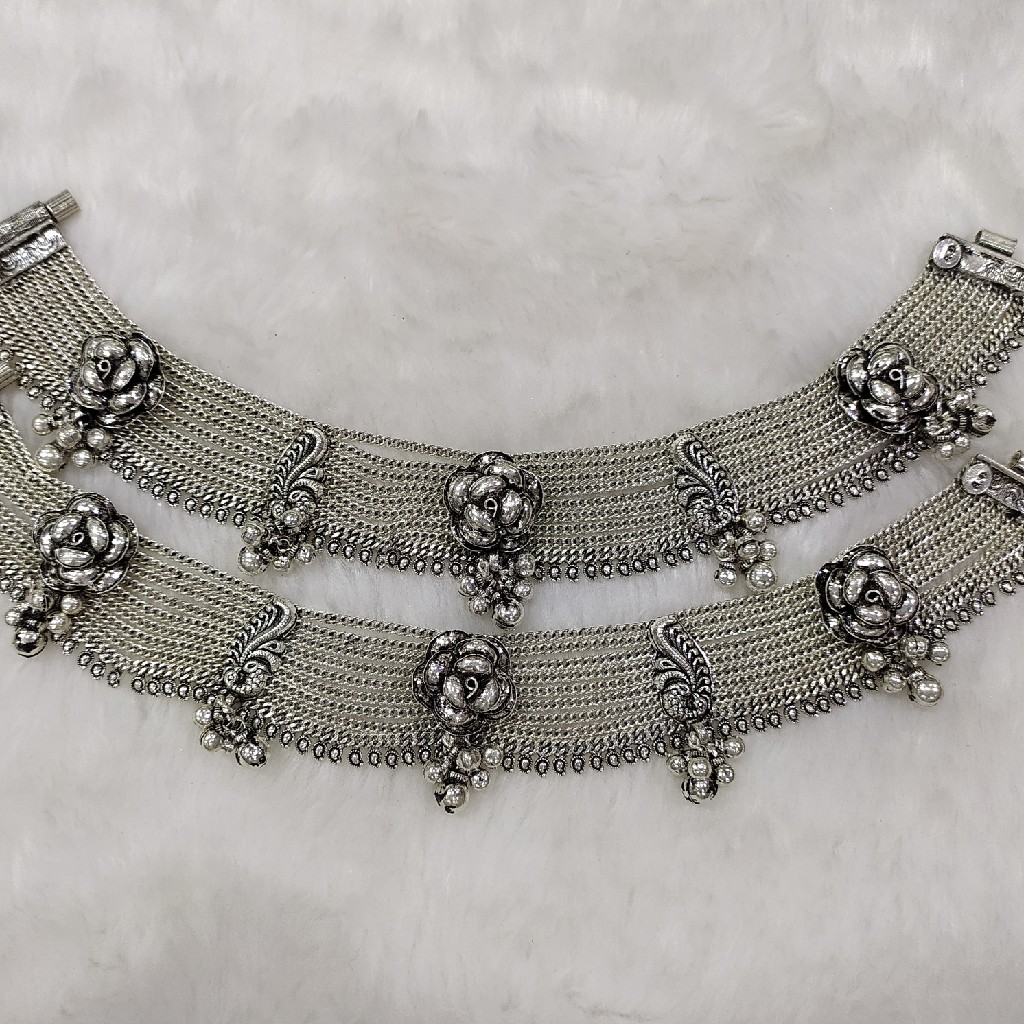 Silver Payal
