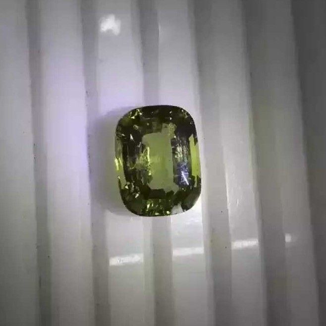 15.89ct cushion green alexandrite