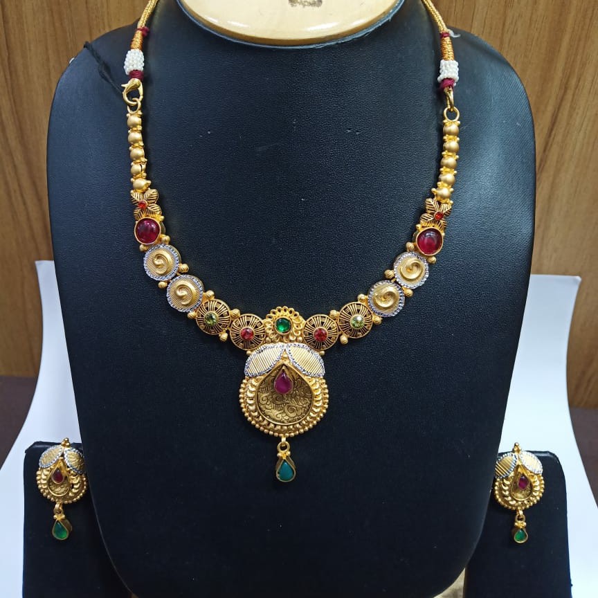 jadtar necklace set