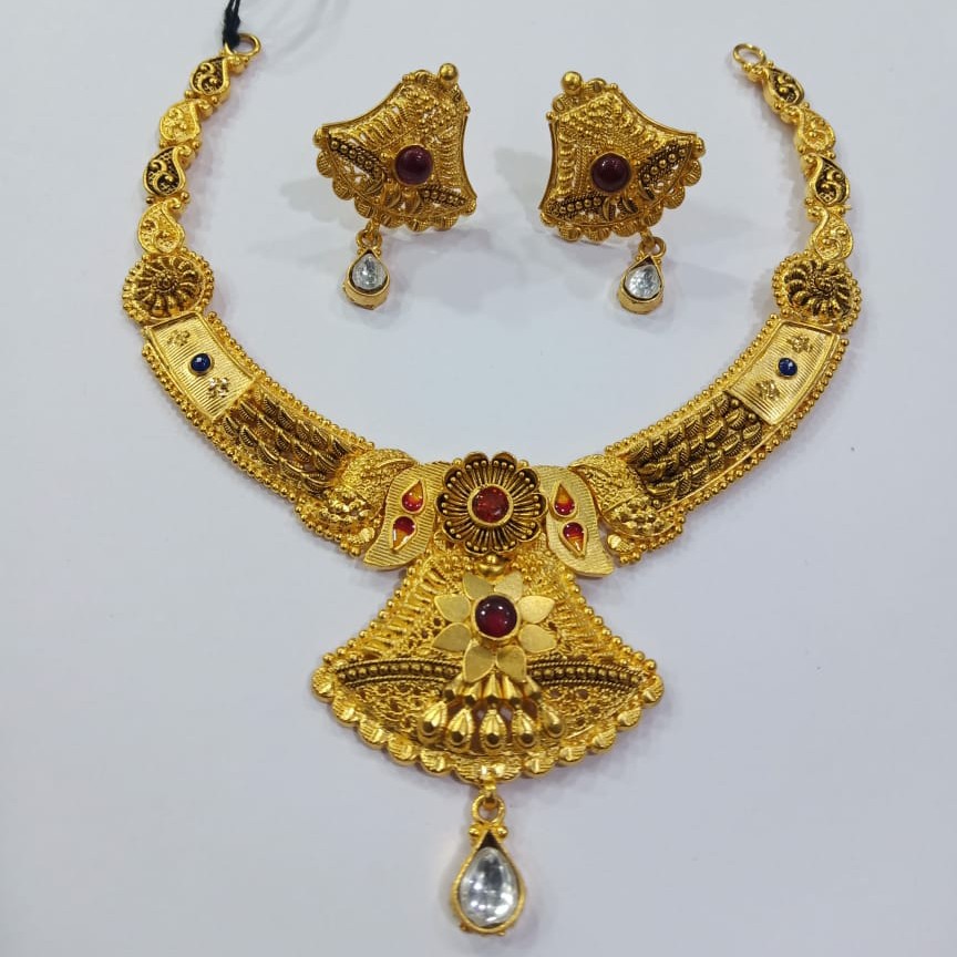 fensi necklace set