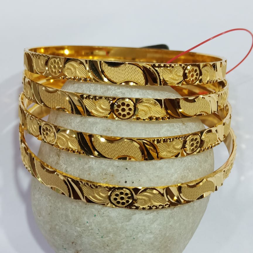 Ladies bangle
