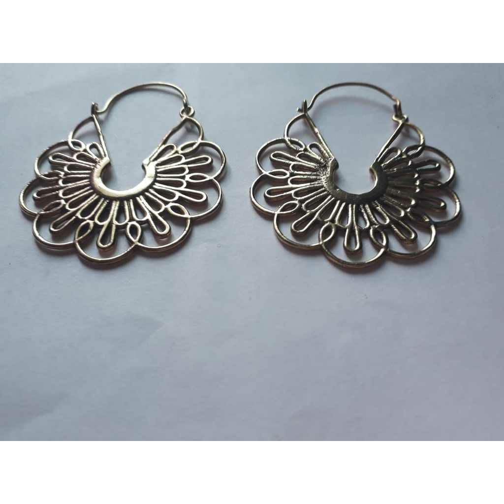 Latch Wire Earring