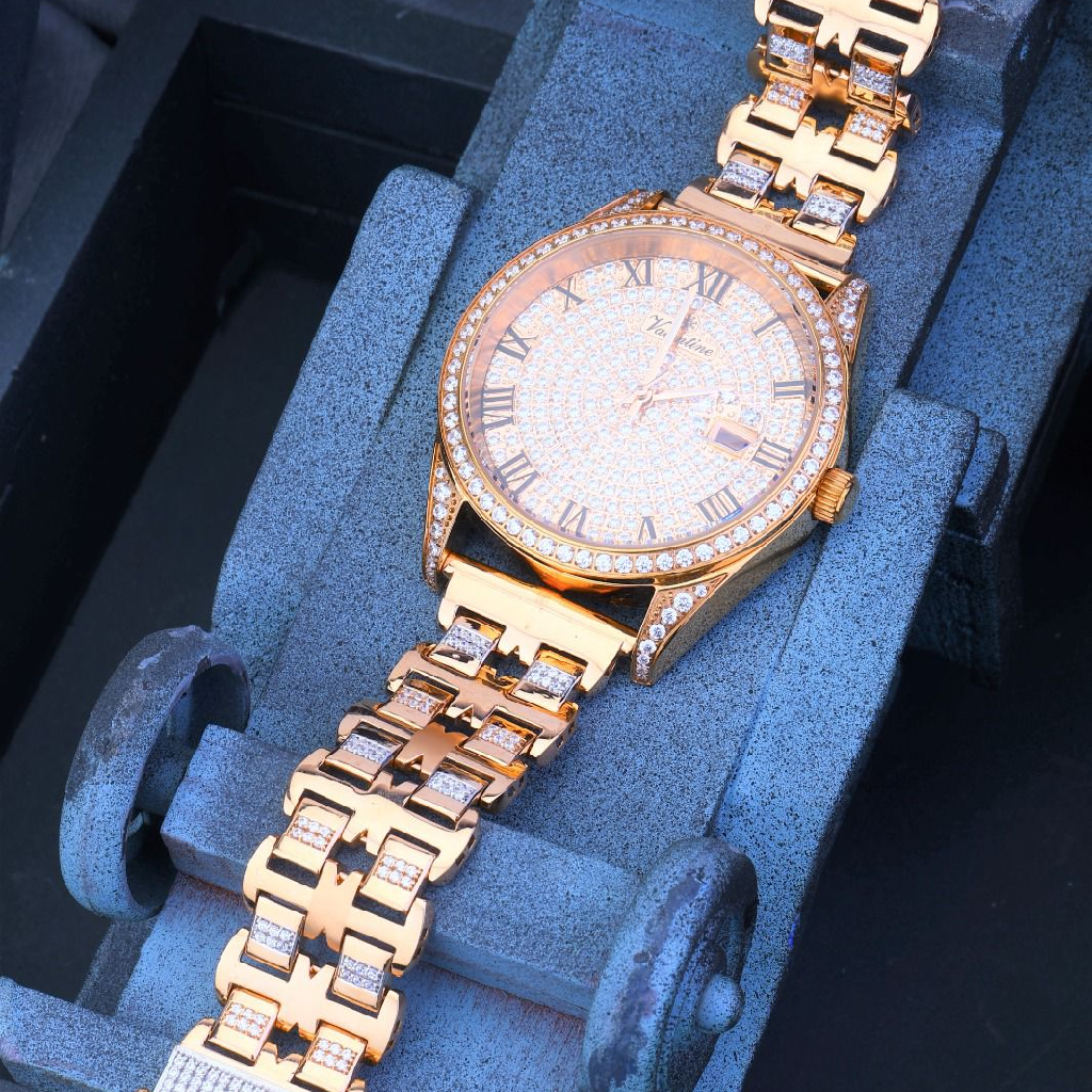 Latest Design Men's Rose Gold Watch