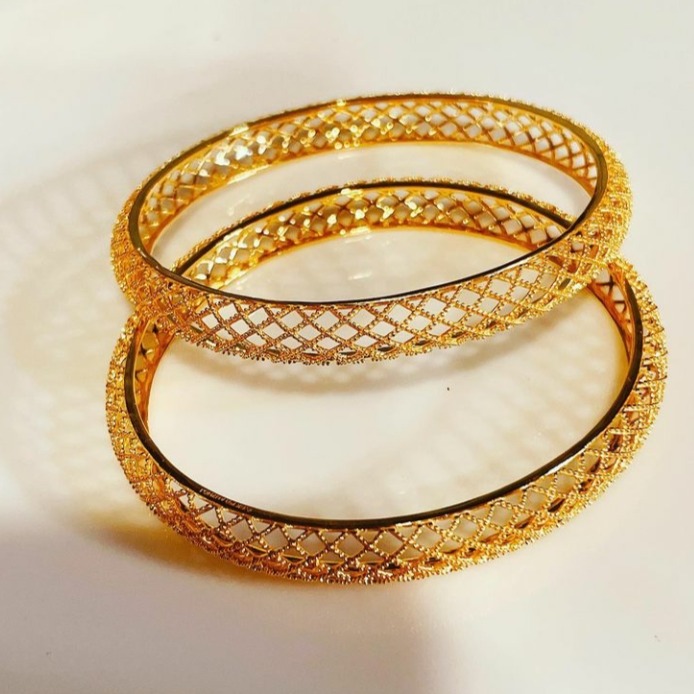 22 carat gold traditional ladies bangles rh-lb916