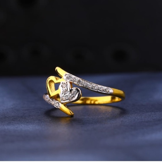 22 carat gold fancy ladies rings RH-LR405