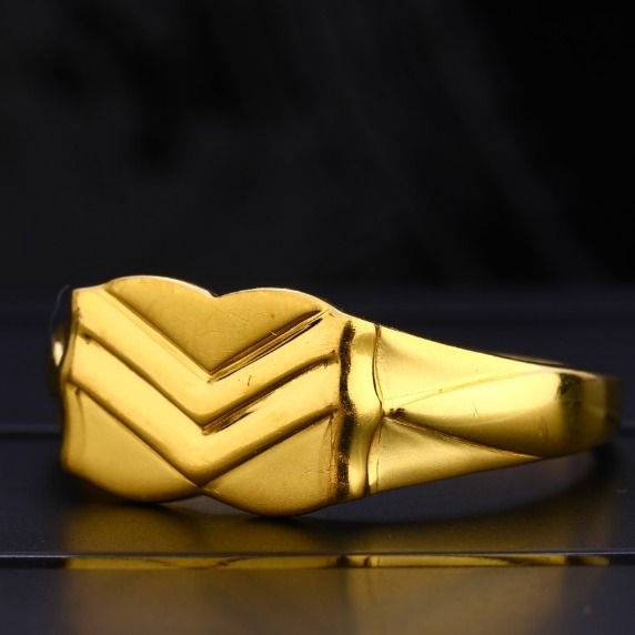22 cart gold classical hallmark gents rings RH-GR624