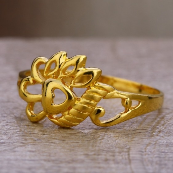 22 carat gold antique ladies rings RH-LR408
