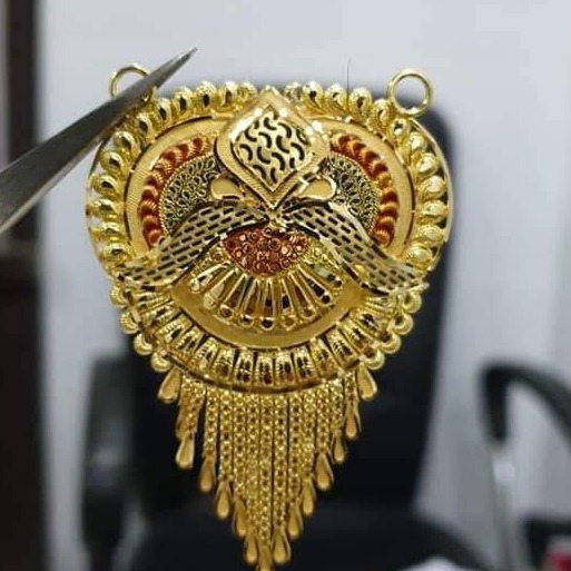22 carat gold ladies fancy mangalsutra pendal  RH-MS326