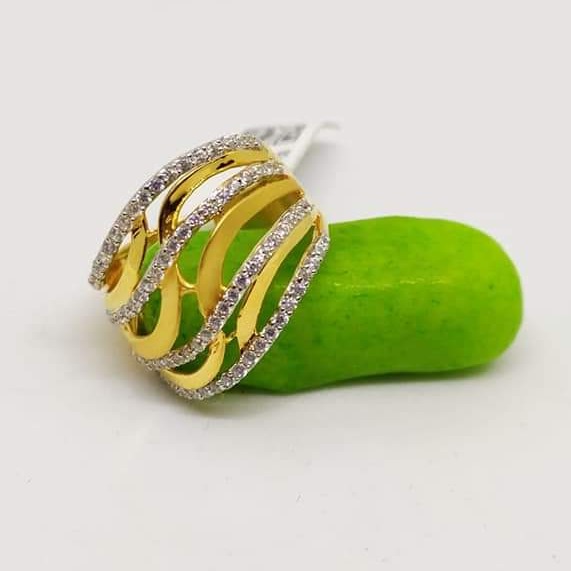 916 Gold CZ classic Ladies Ring RH-LR61