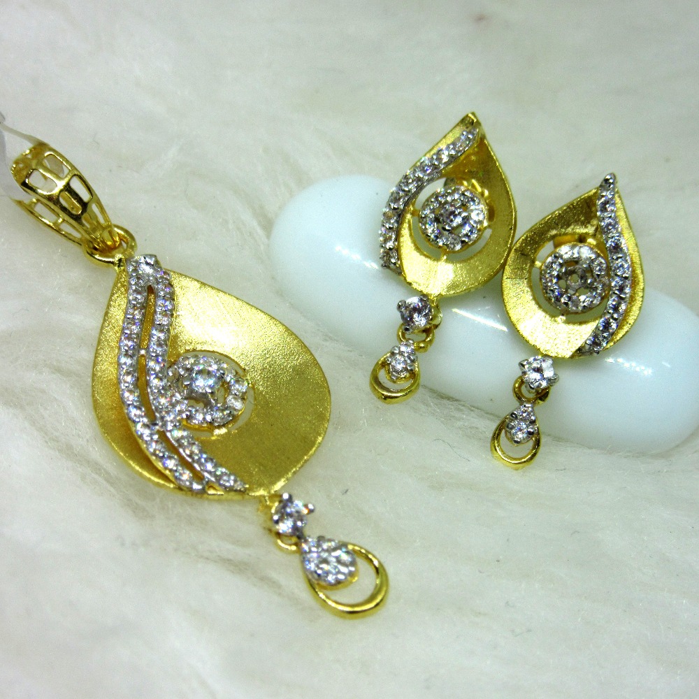 gold hm916 pendant set