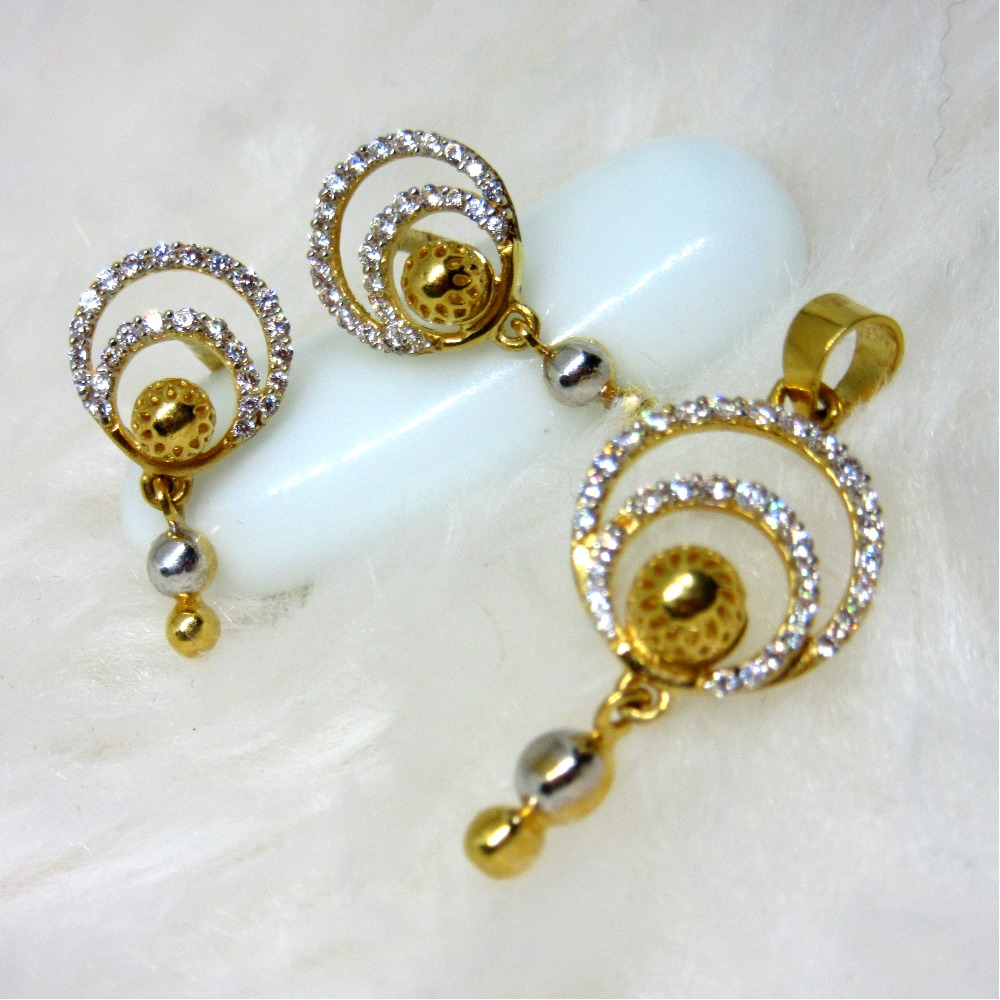Gold hm916 pendant set