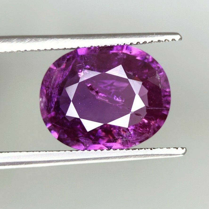 6.48ct oval purple sapphire