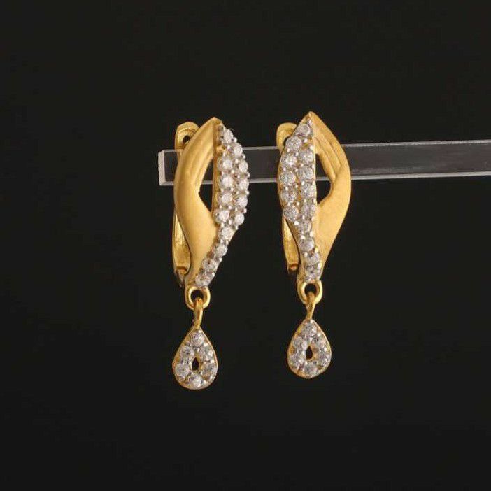 22k gold butii white stone