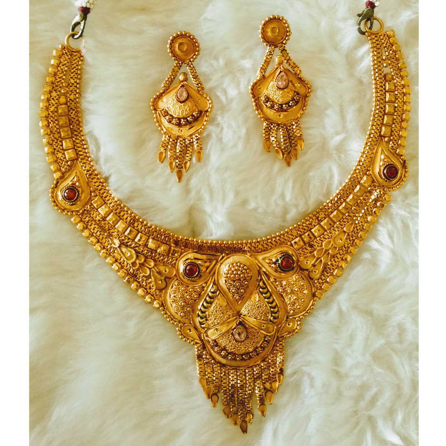 Gold Necklace Set Butii