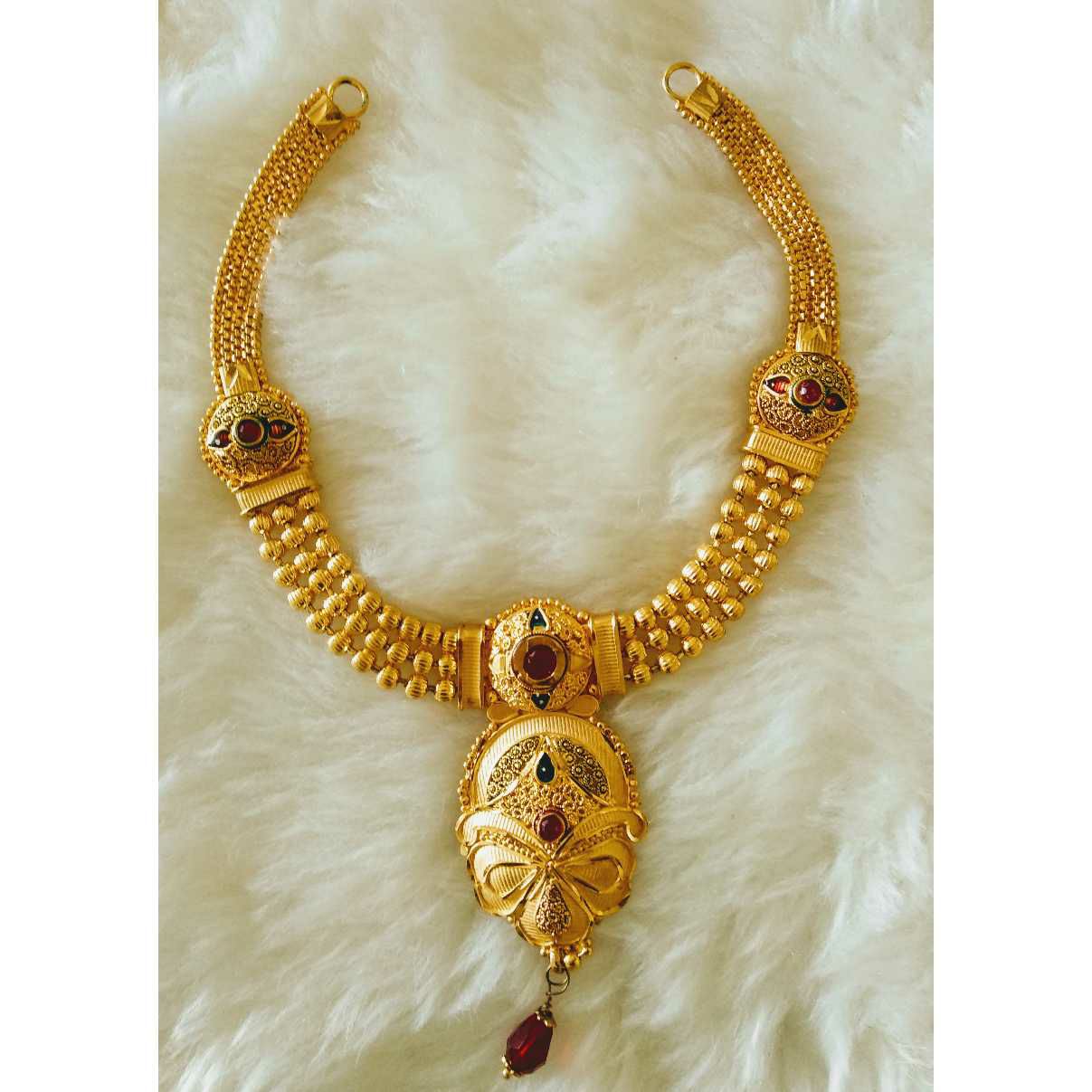 Gold Fancy Necklace Set Butii