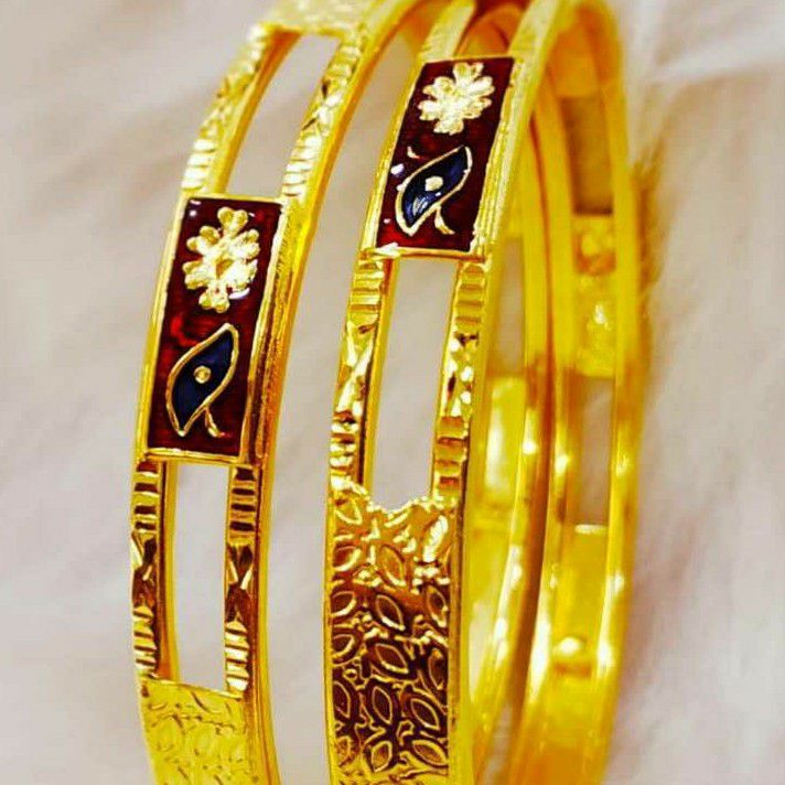 Gold Efect Dijain Bangle - Image 2