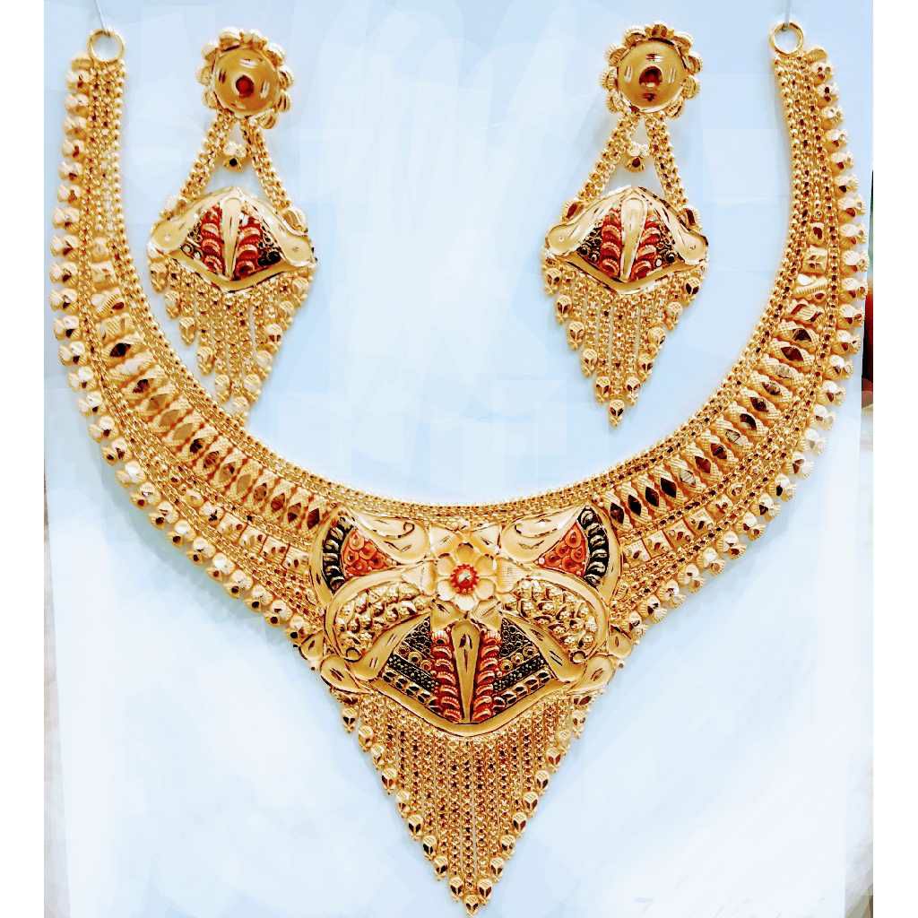 Gold Necklace Set Buti