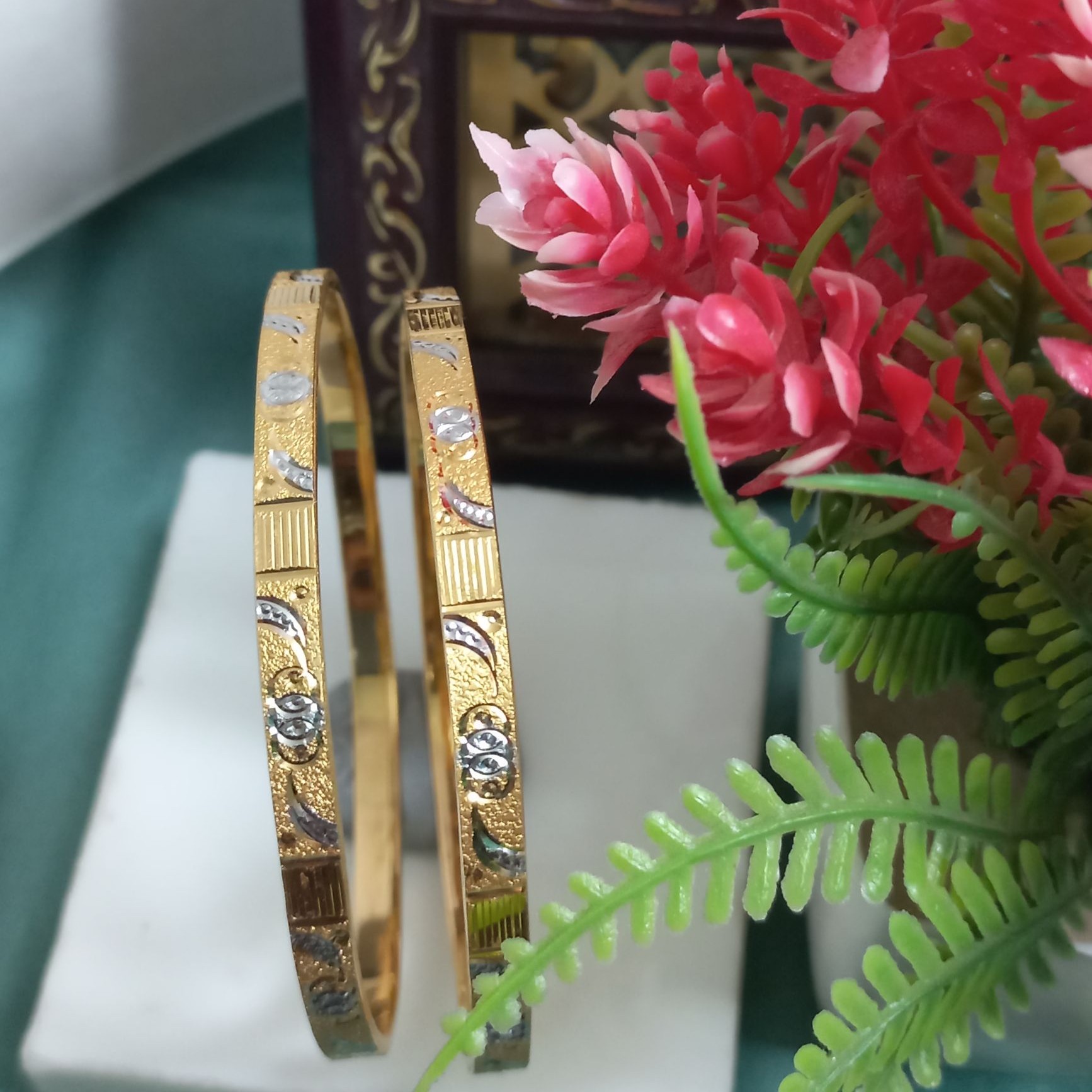 916 Gold Fancy Daily Wear Bangles