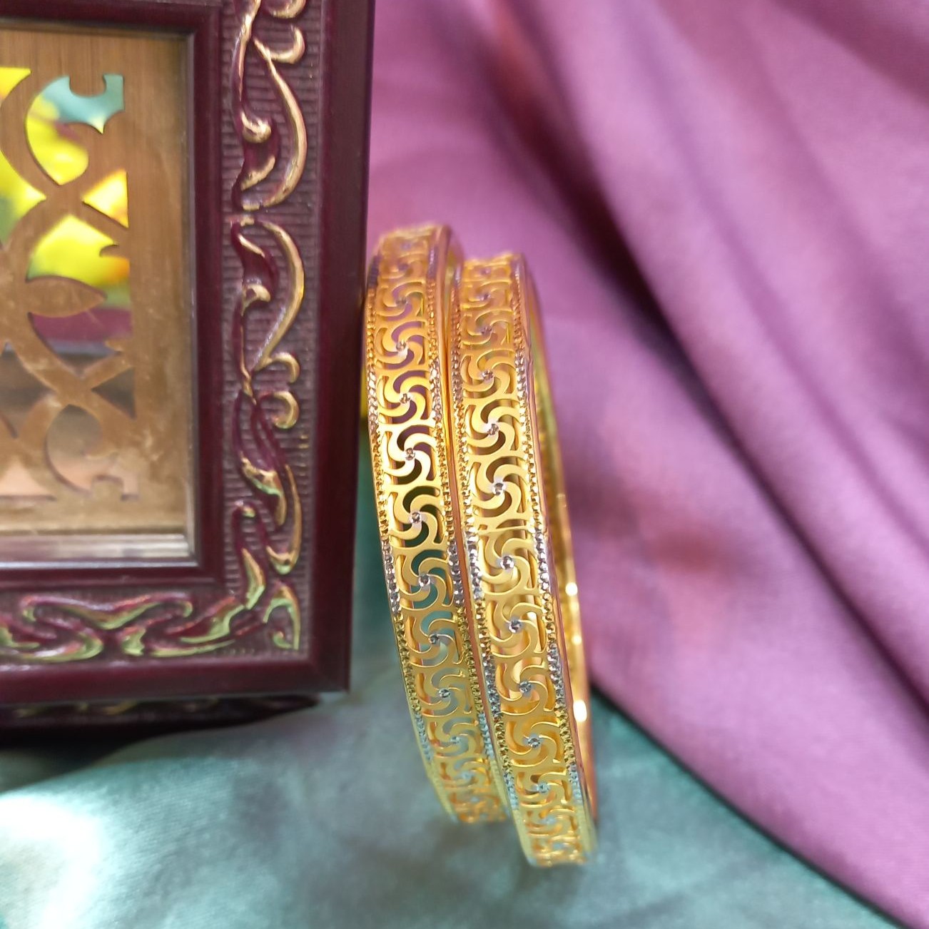 916 Gold Delightful Design Kangan