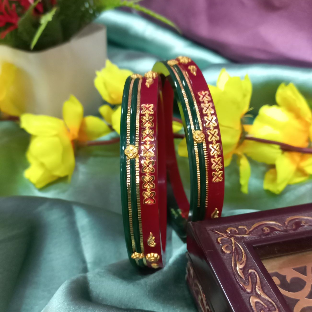 916 Gold  Fancy Plastic Kangan