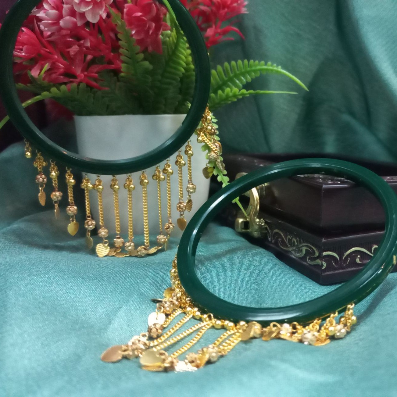 916 Gold Plastic  Kangan design For Bridal