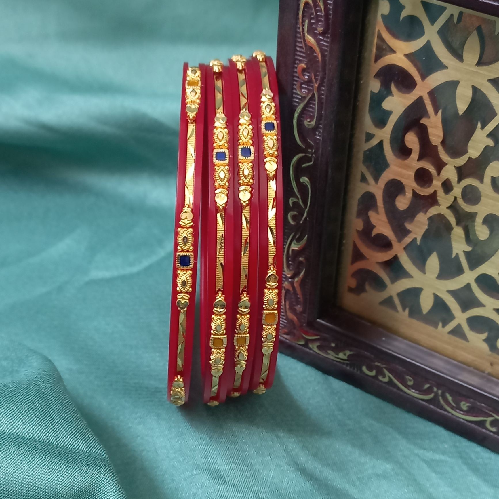 22KT Gorgeous Gold Plastic Chudi Design