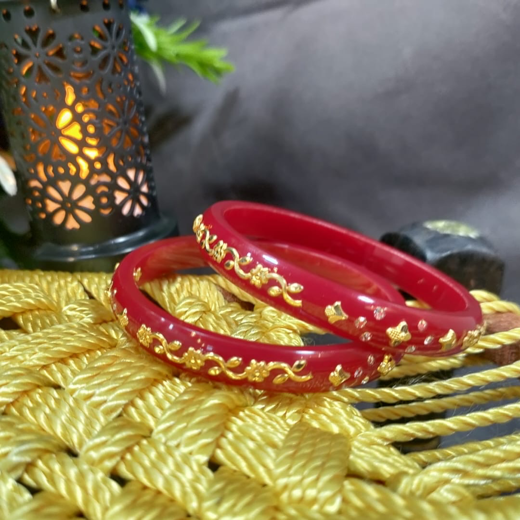 22k Beautiful gold plastic chudi