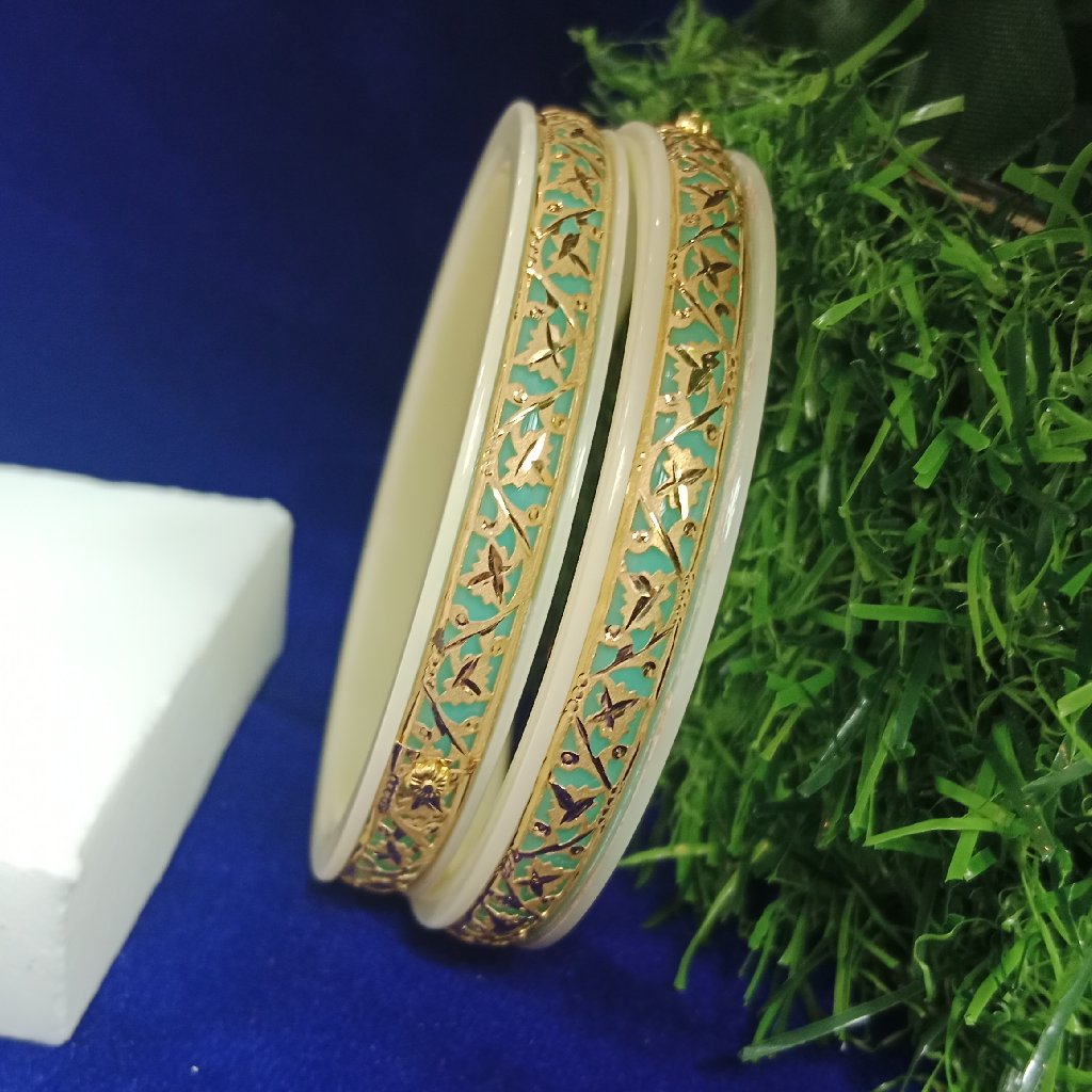 22kt 2Pis Fancy Gold Plastic Chudi